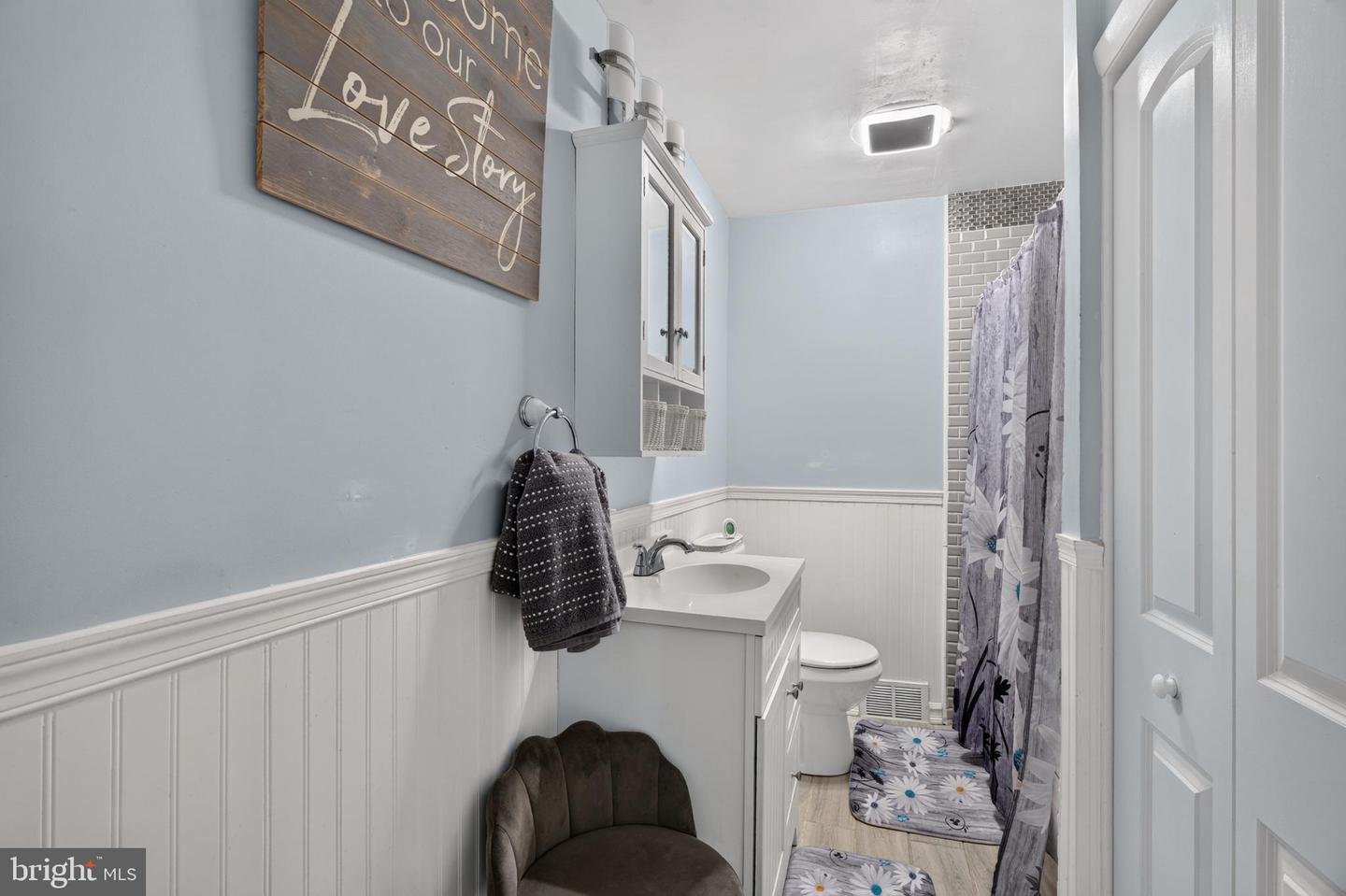 11 Acorn Property Photo 17
