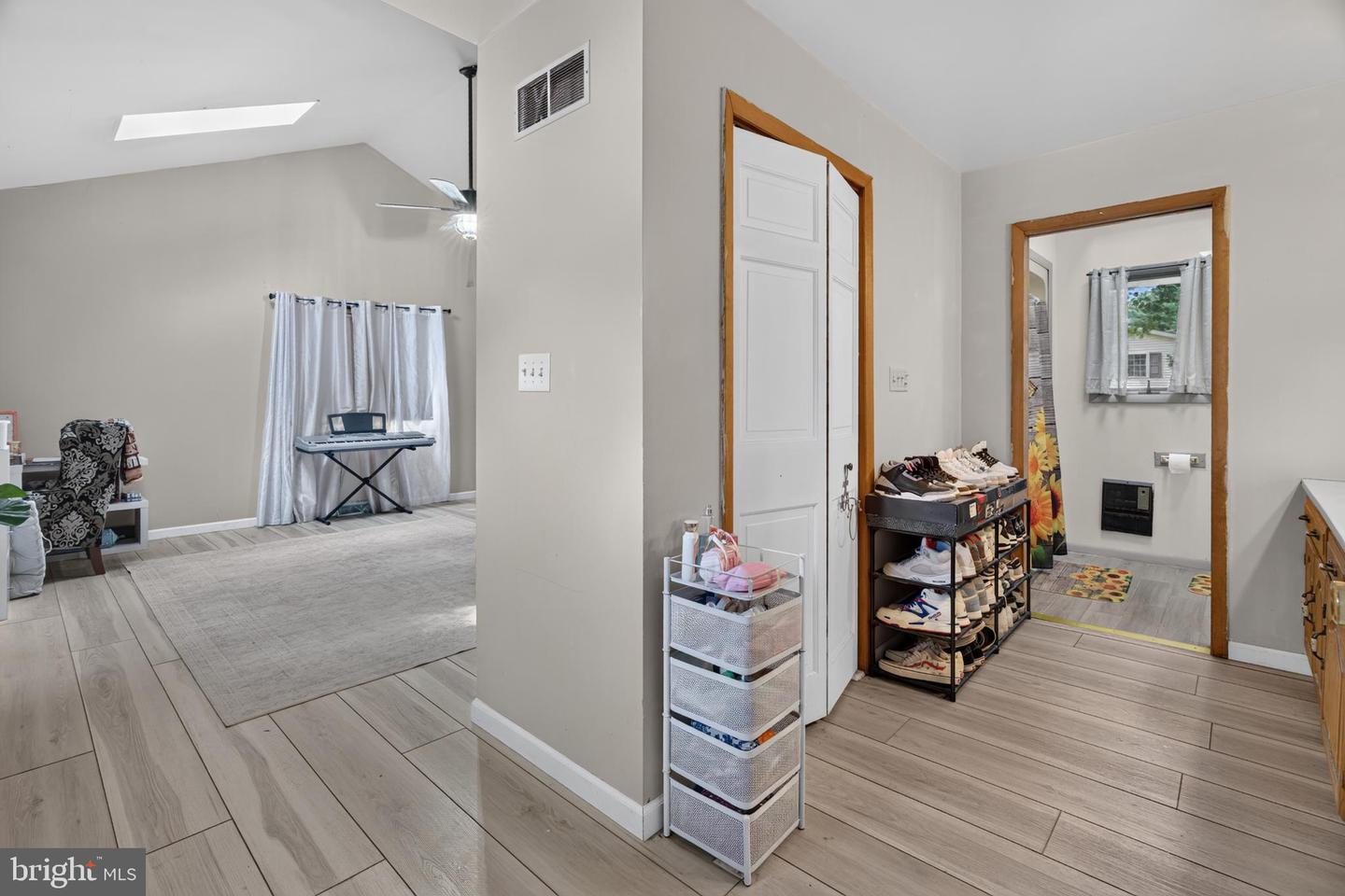 11 Acorn Property Photo 20