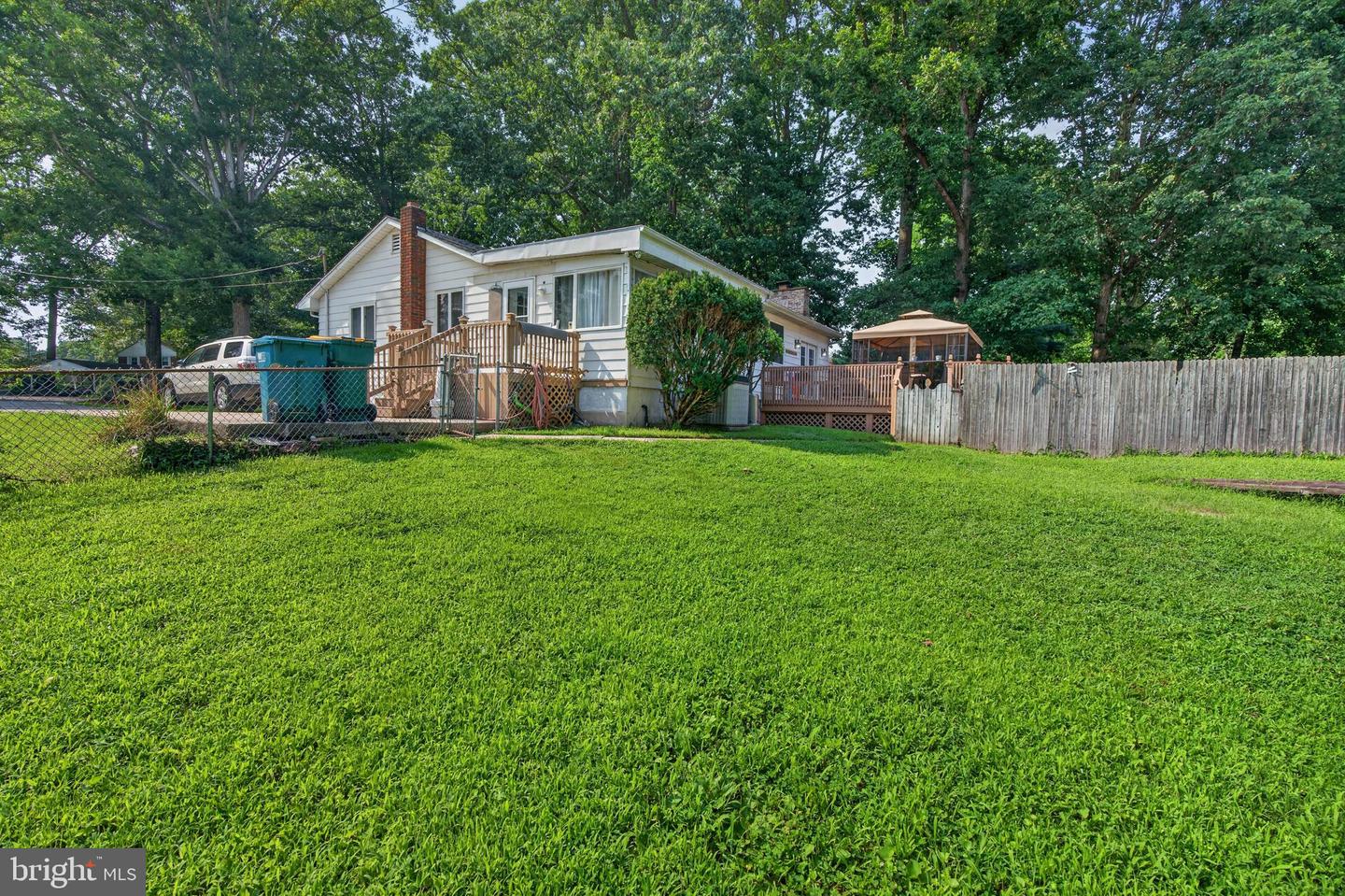 11 Acorn Property Photo 41