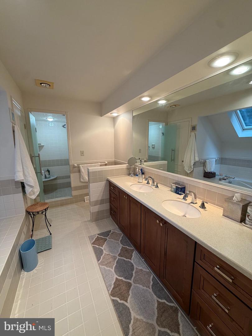 1792 Wynnewood Dr Property Photo 31