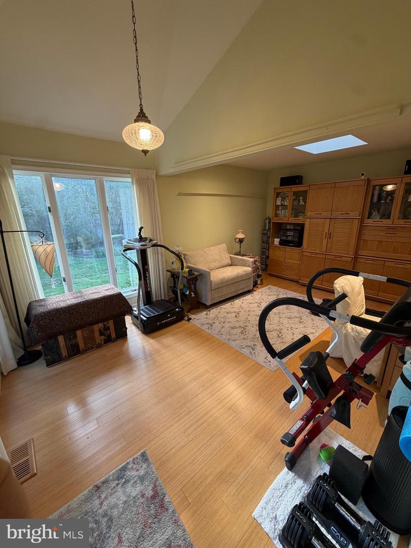 1792 Wynnewood Dr Property Photo 35