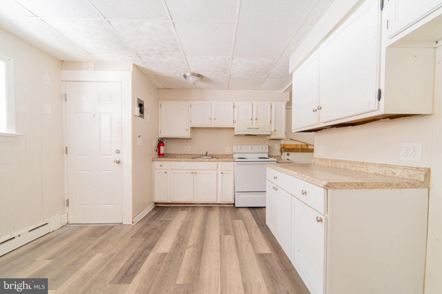 107 Atlantic St #b5 Property Photo 3