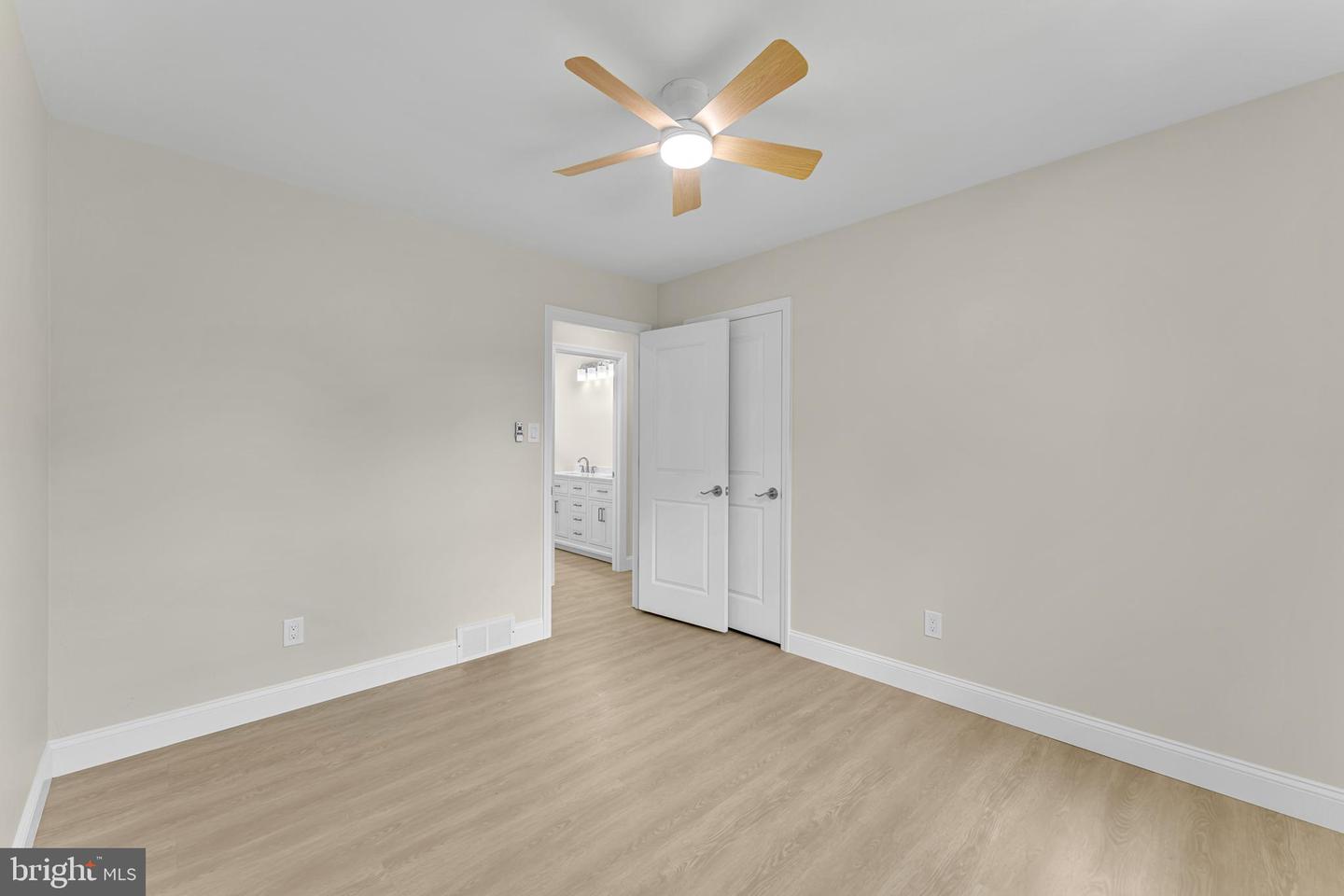 637 Pleasant Dr Property Photo 18