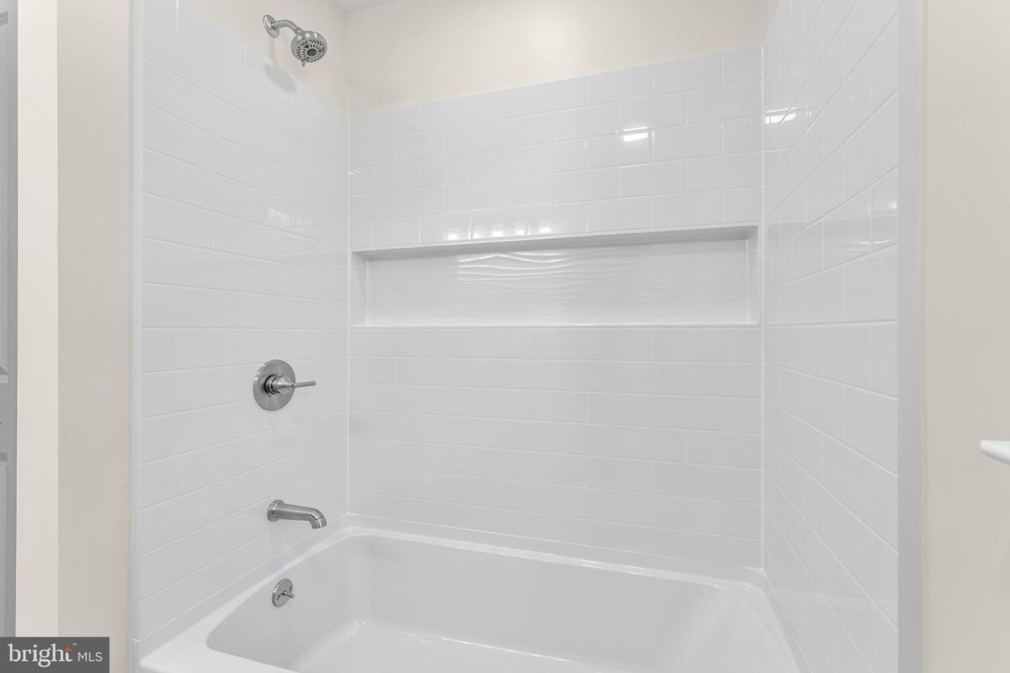 637 Pleasant Dr Property Photo 28