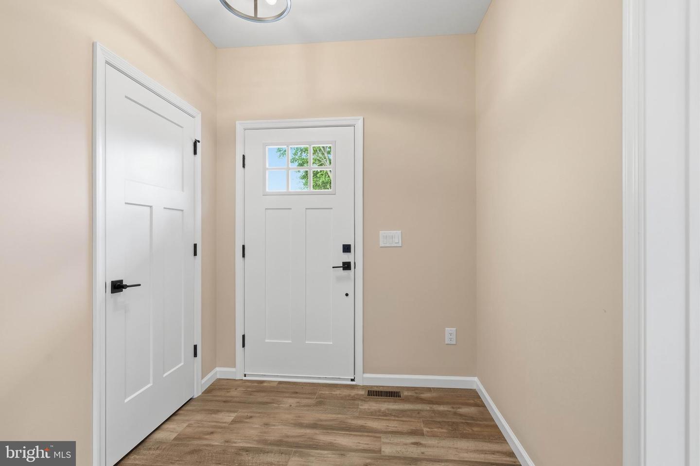 1161 Holmes Ave Property Photo 3