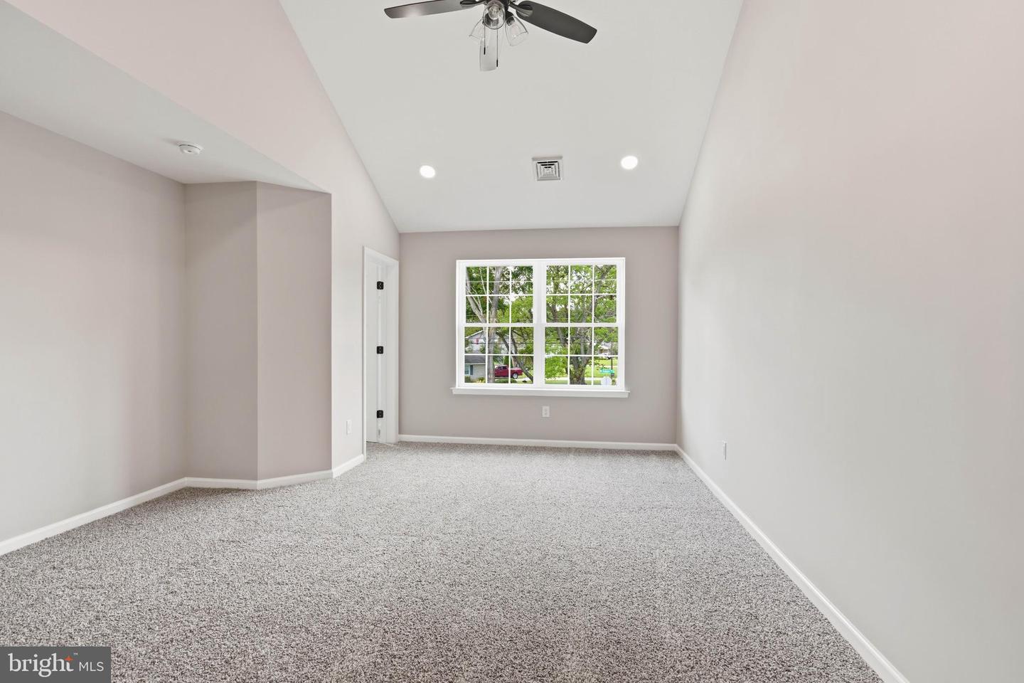 1161 Holmes Ave Property Photo 32