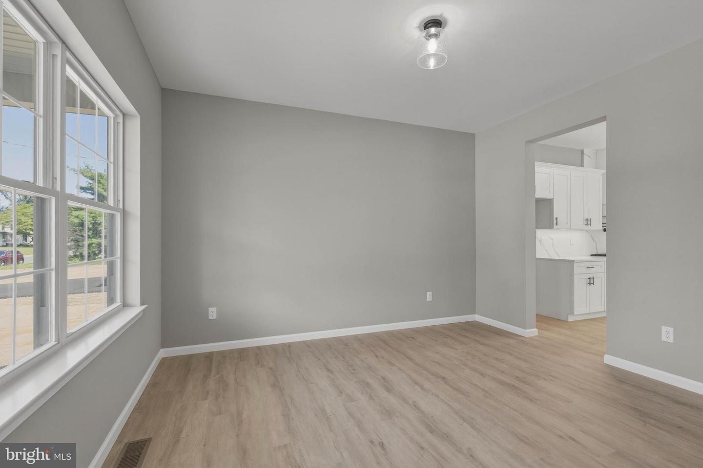 1179 Holmes Ave Property Photo 15
