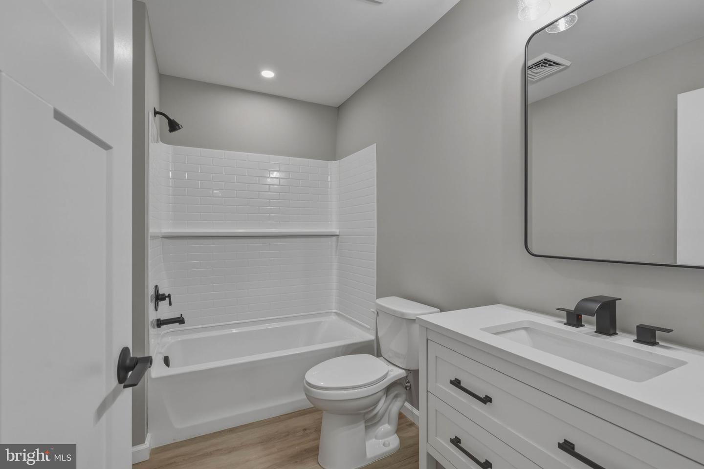 1179 Holmes Ave Property Photo 26