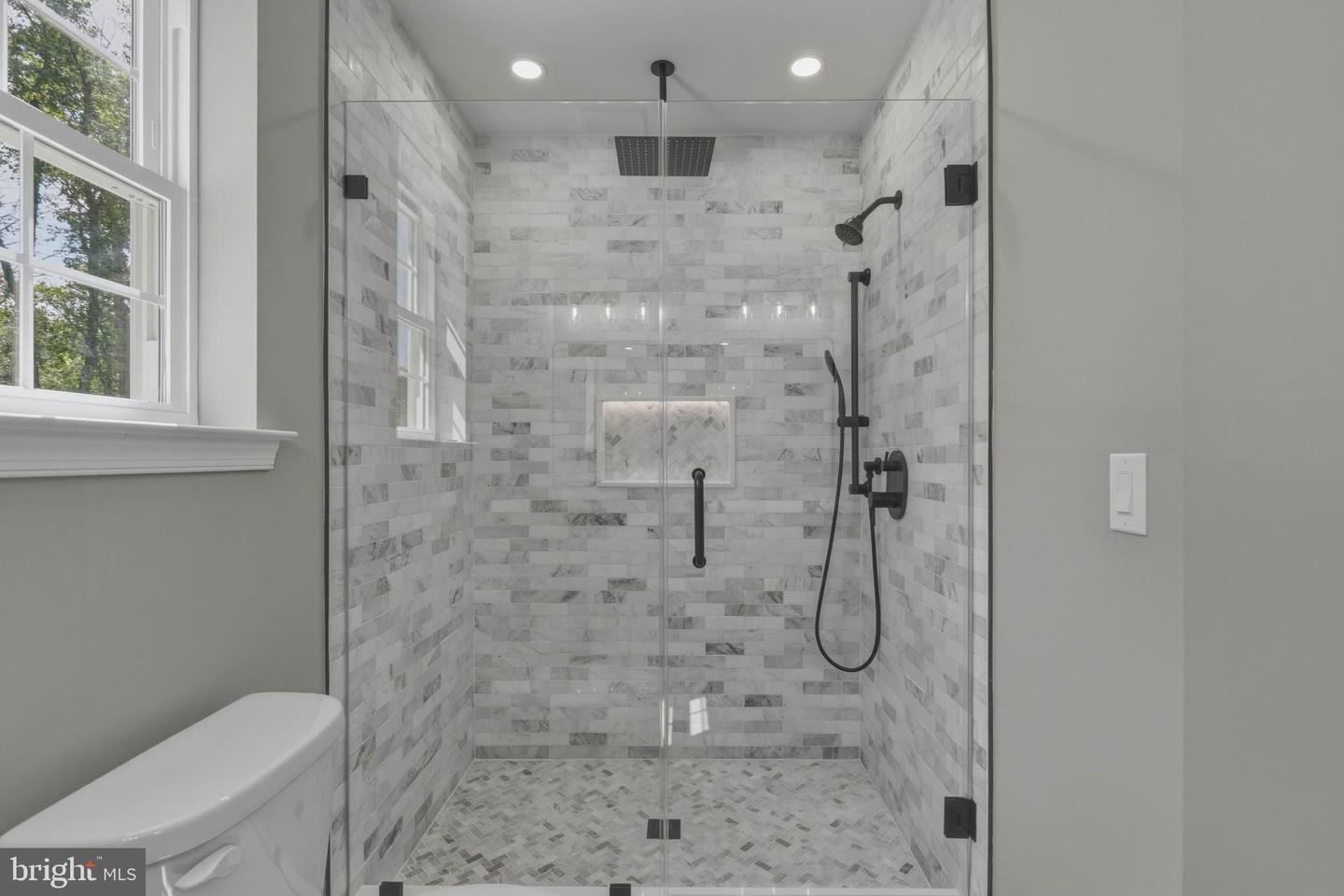 1179 Holmes Ave Property Photo 34