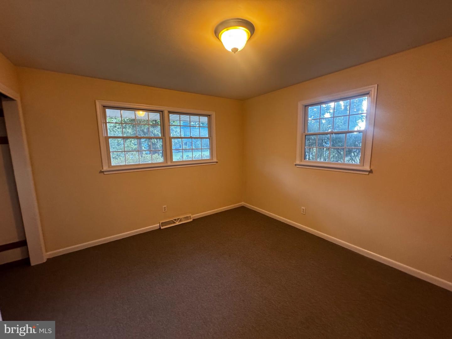 2571 Bartholomew Dr Property Photo 28