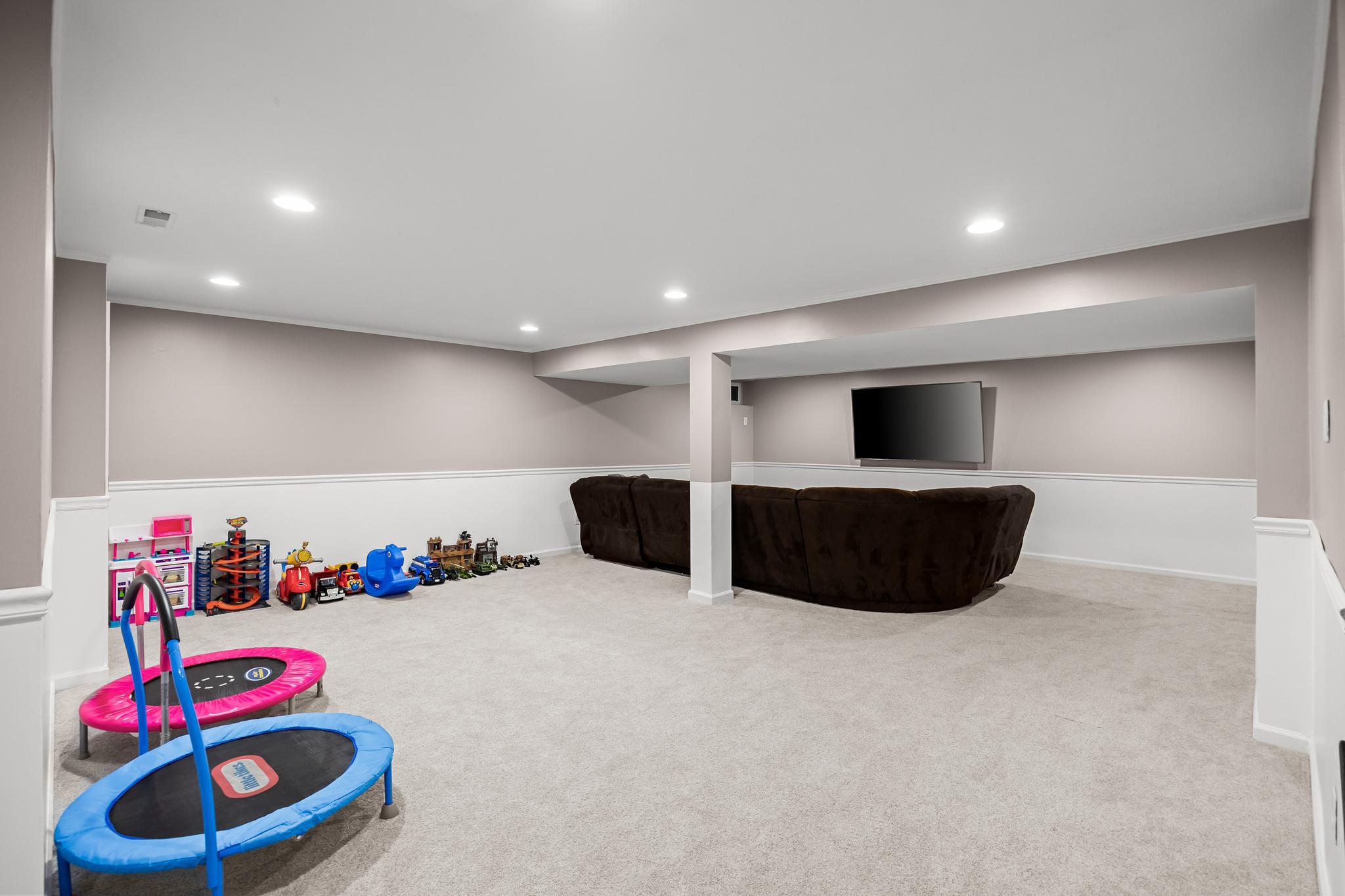1781 Cobblestone Ln Property Photo 8