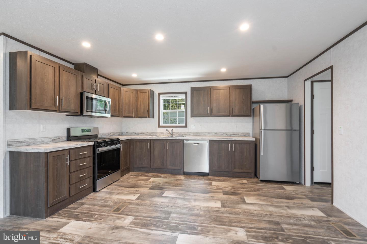 7220 Ash Pl Property Photo 6