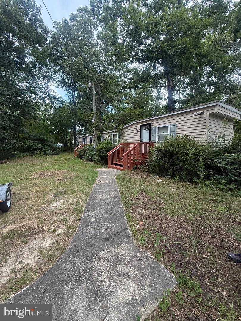 1704 SPRING GARDEN RD Property Photo 1
