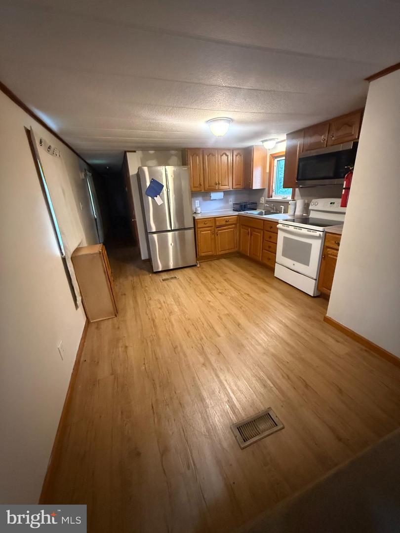 1704 Spring Garden Rd Property Photo 4