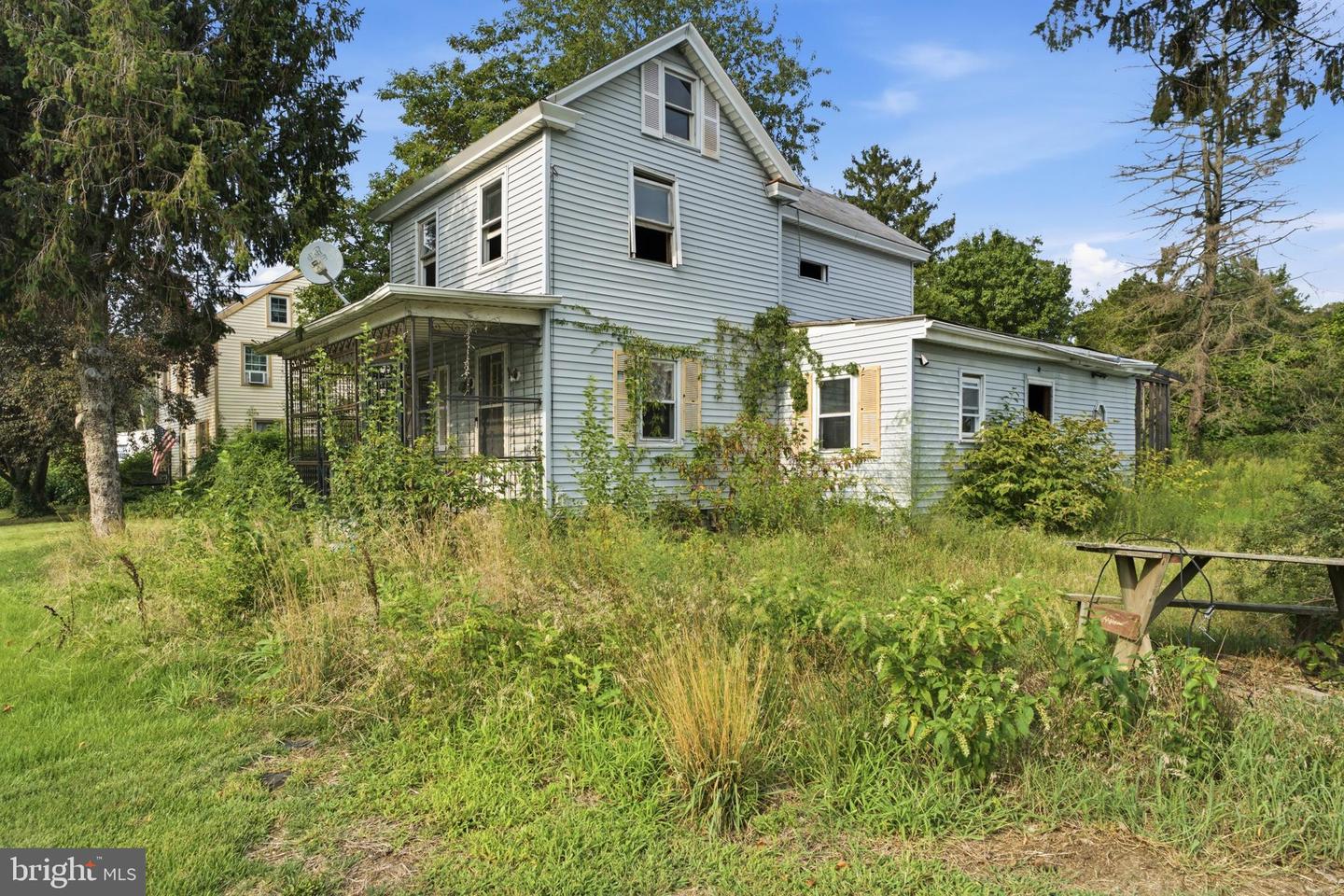 193 Main St Property Photo 2