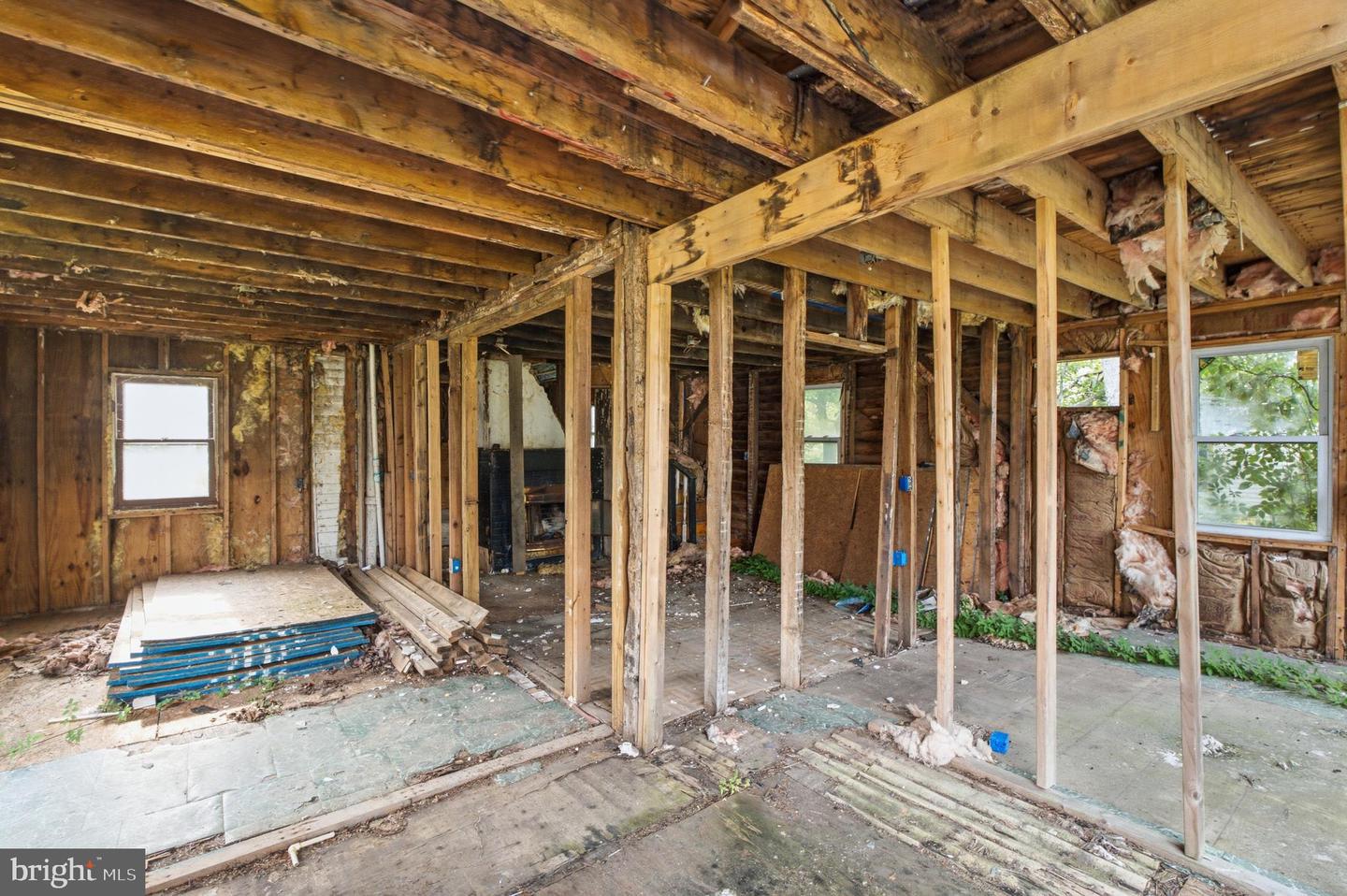193 Main St Property Photo 7