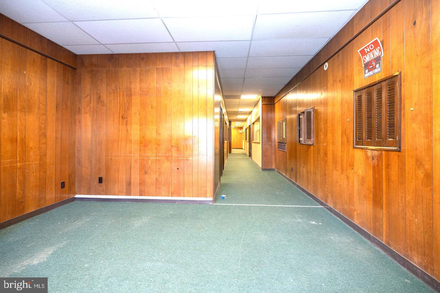 729 E Landis Ave Property Photo 6