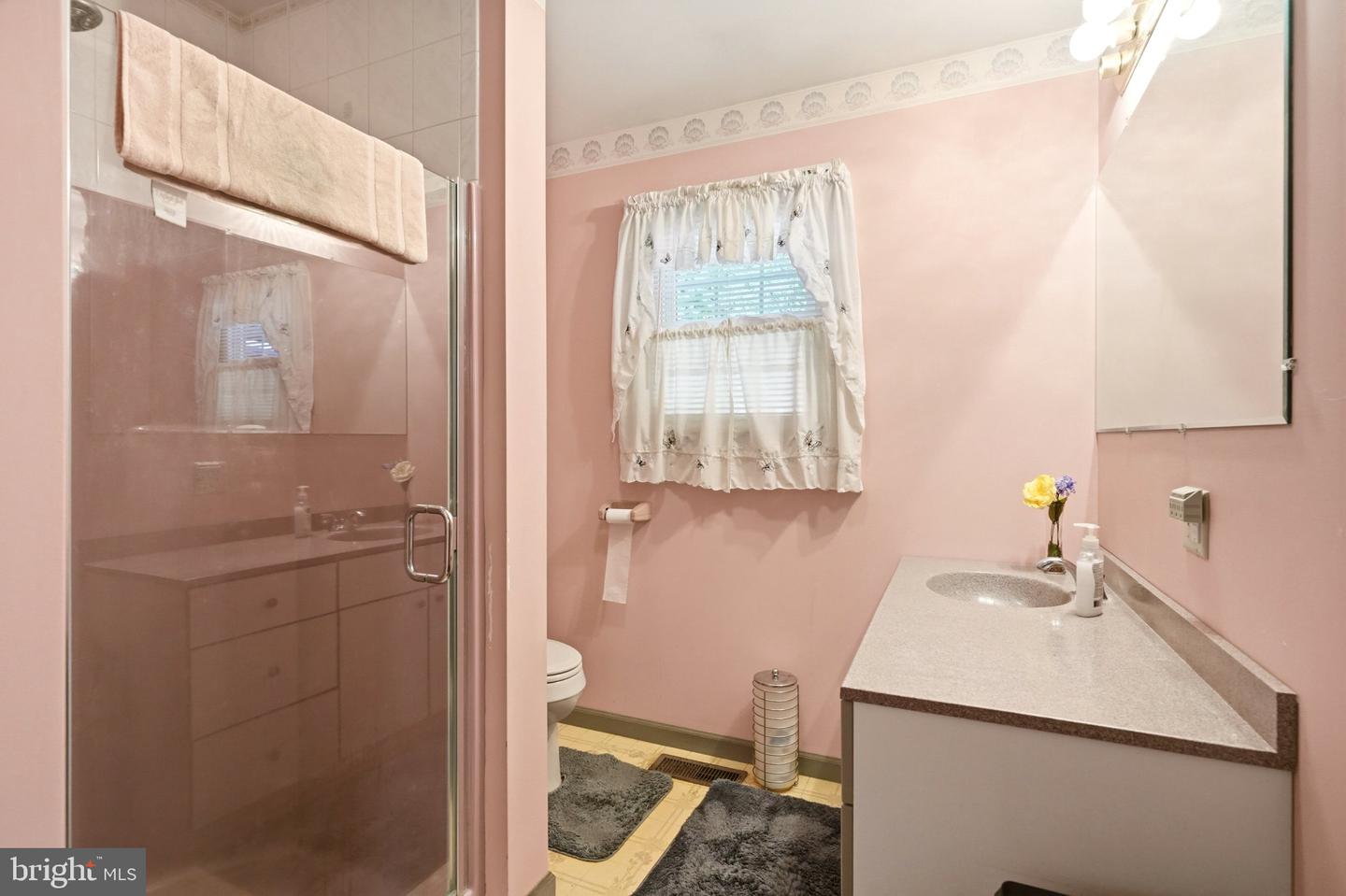 33 Burns Rd Property Photo 19