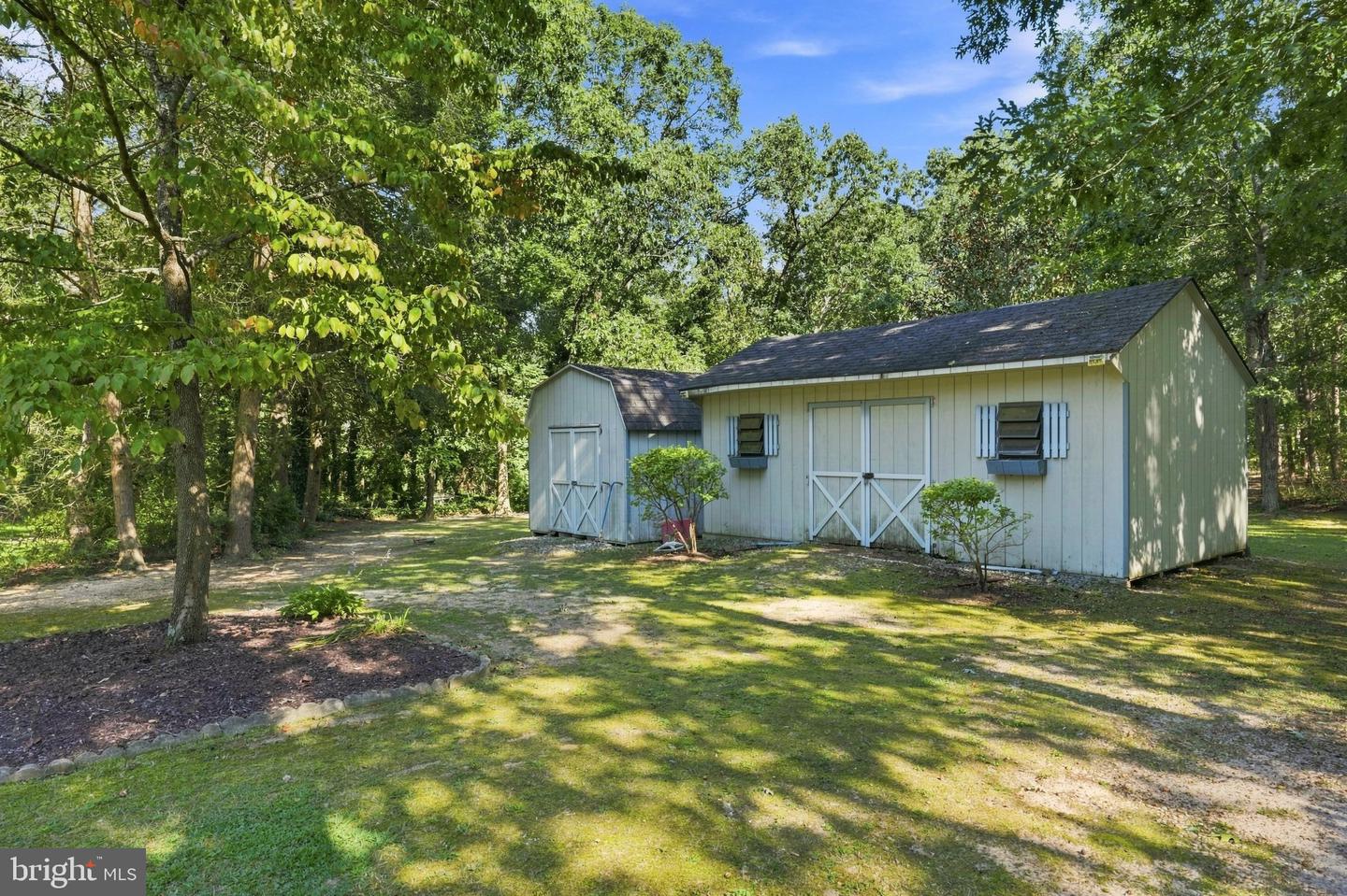 33 Burns Rd Property Photo 25