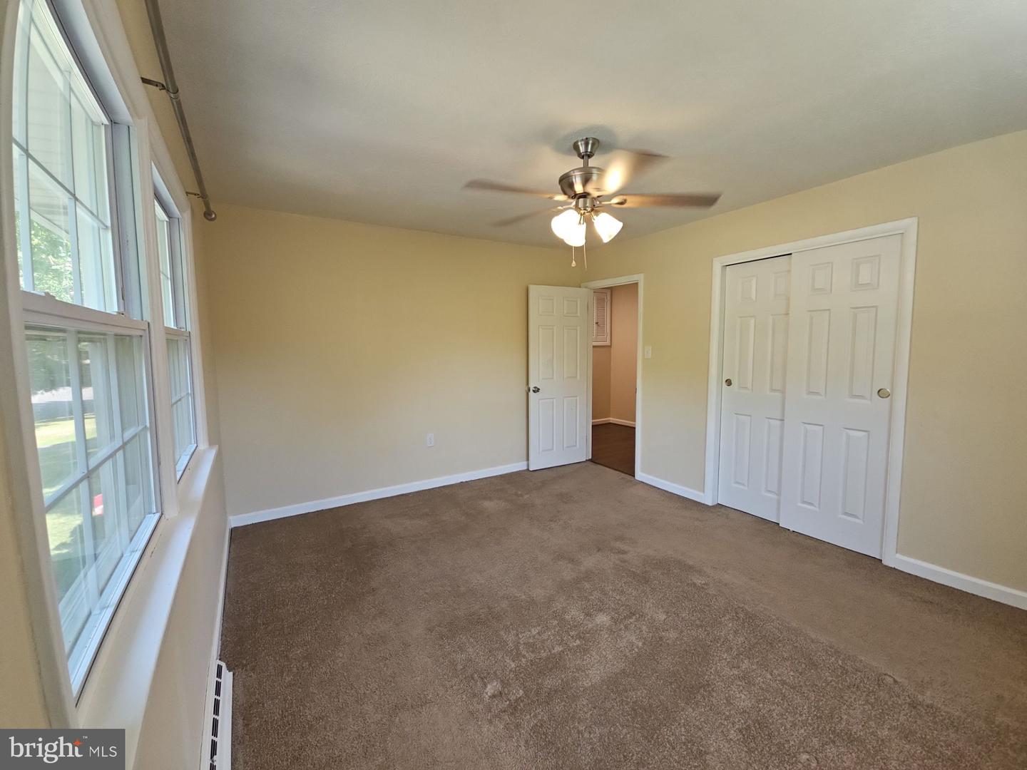 41 N Park Dr Property Photo 12