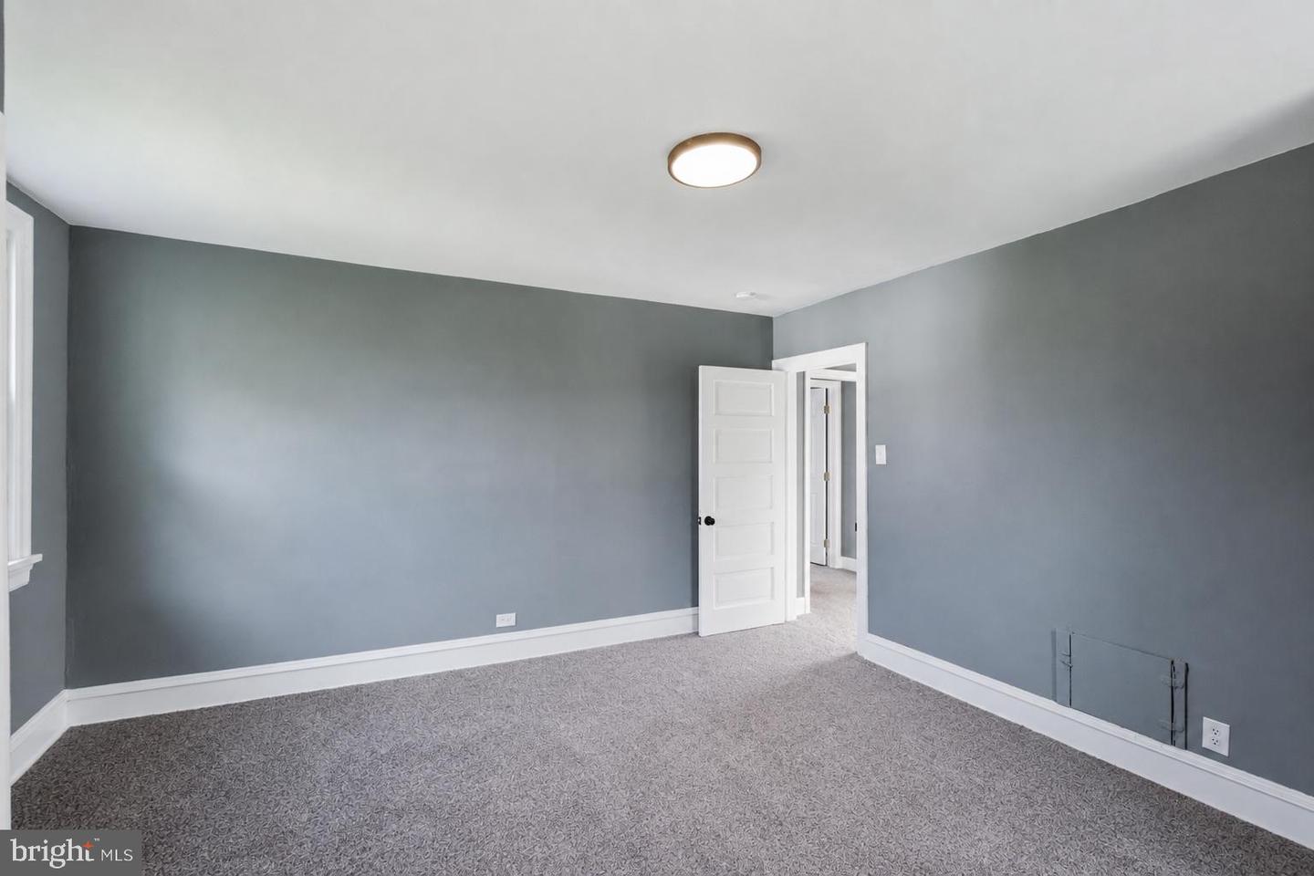 1654 Main Property Photo 13