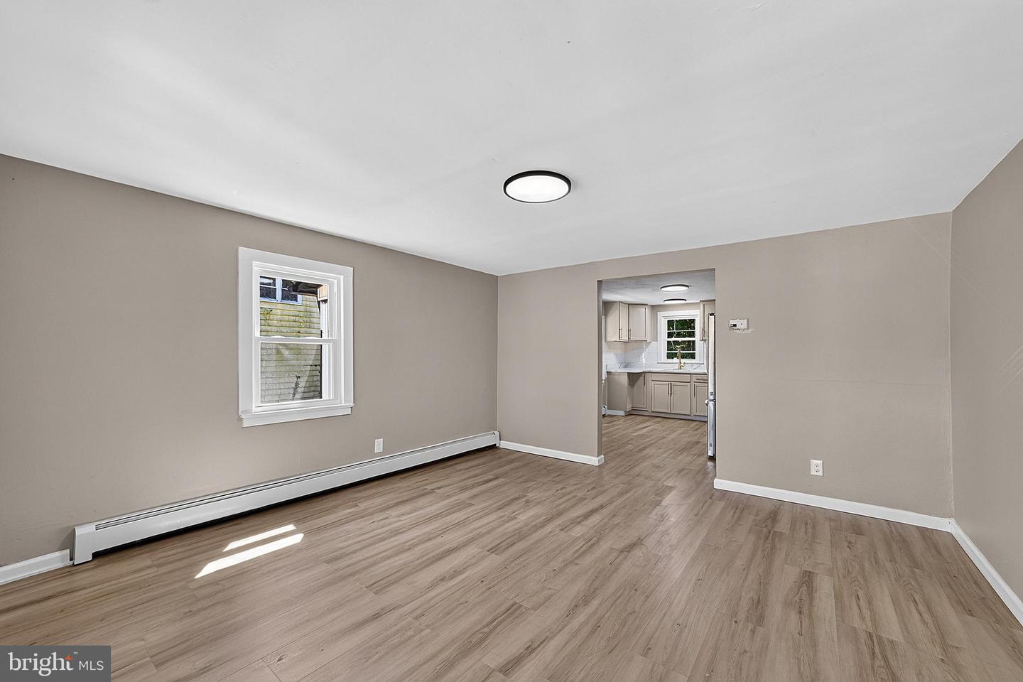 520 Spruce St Property Photo 5