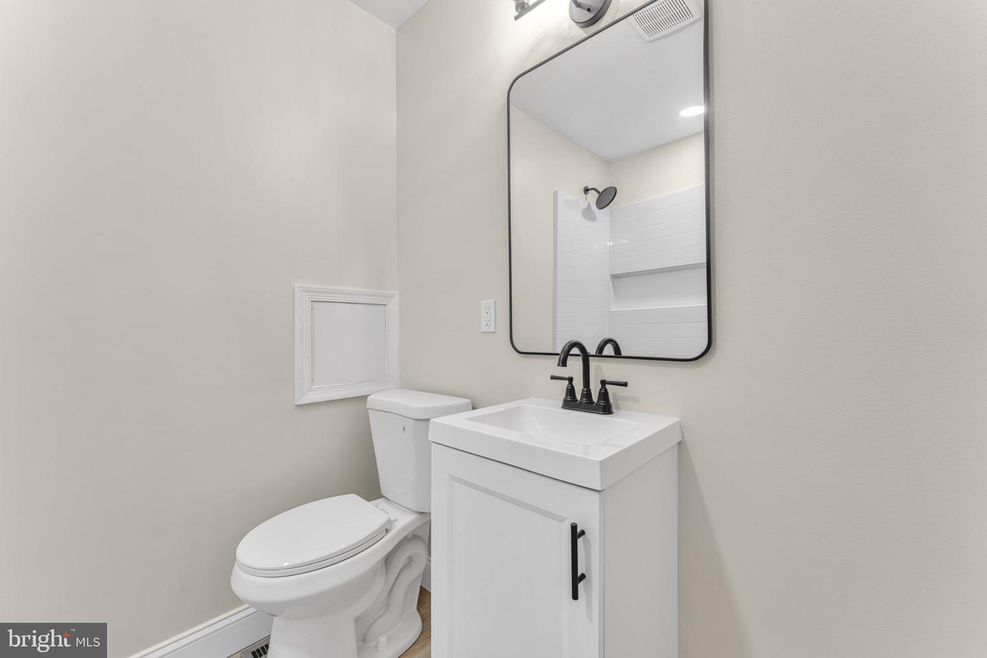 1869 Monarch Ln Property Photo 16
