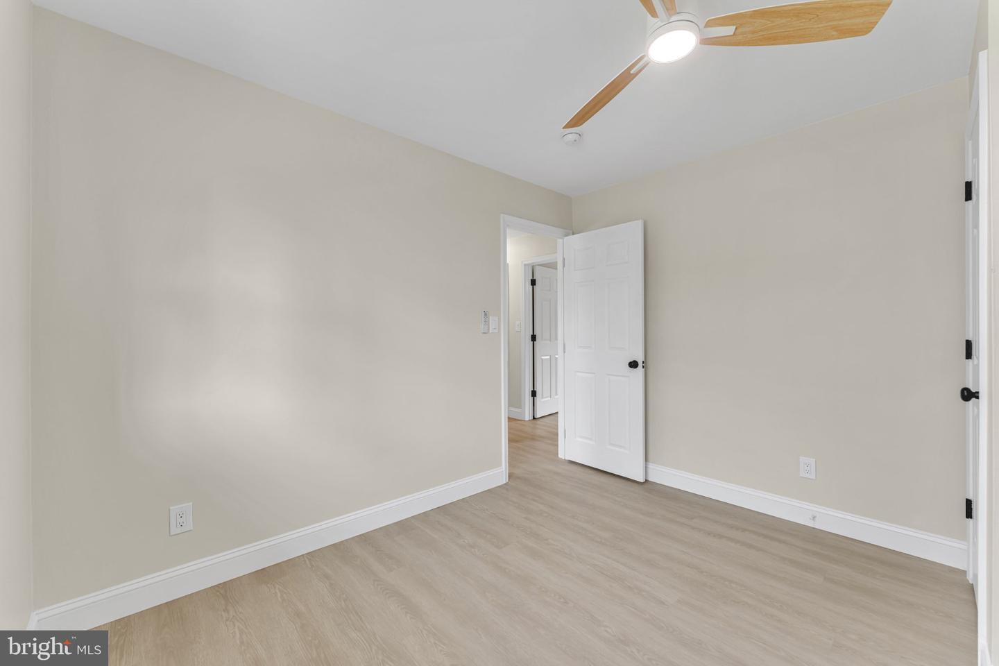1869 Monarch Ln Property Photo 25