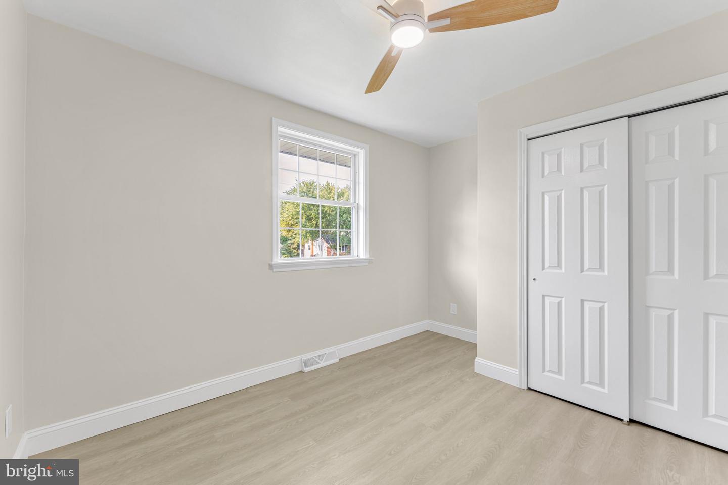 1869 Monarch Ln Property Photo 27