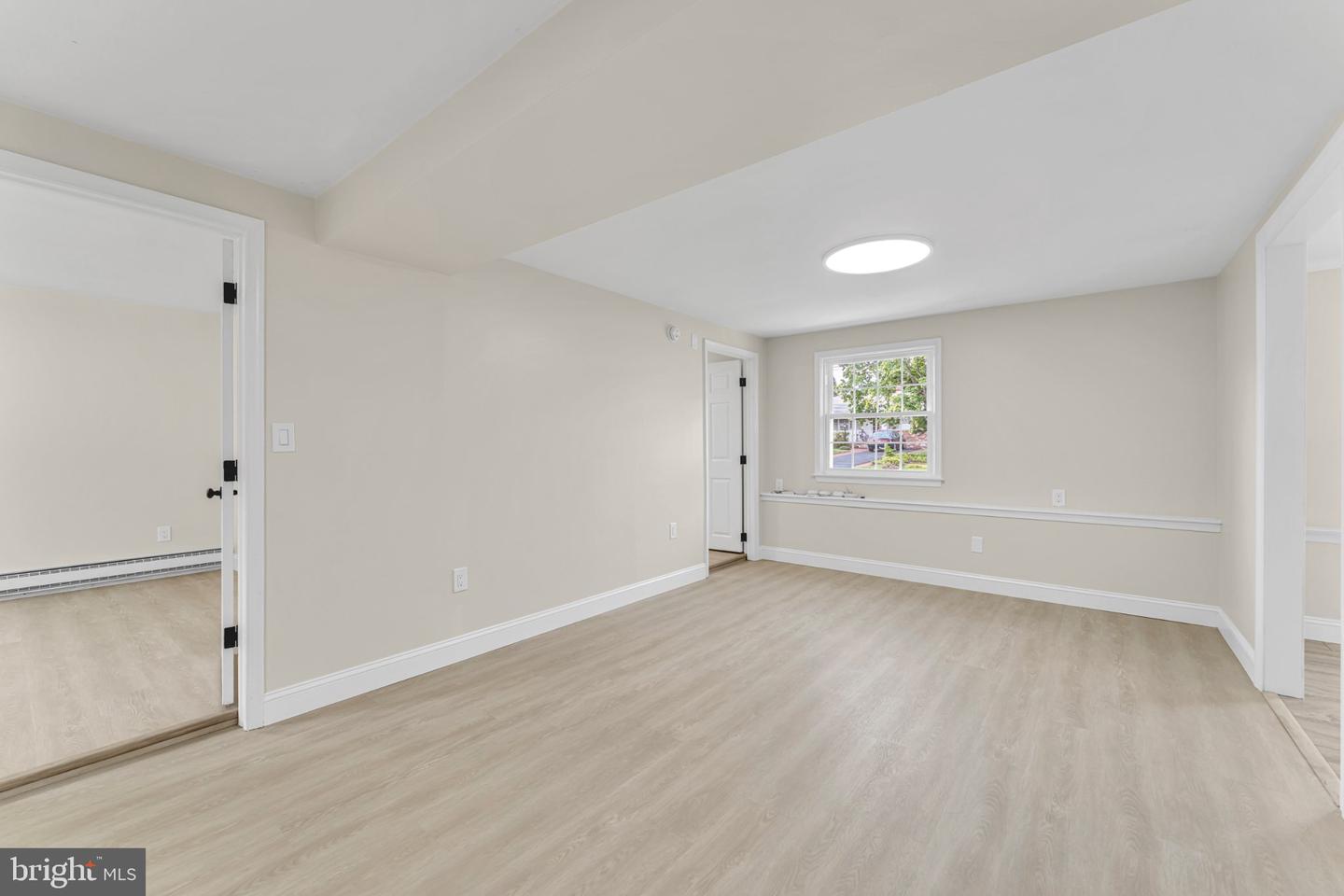 1869 Monarch Ln Property Photo 31