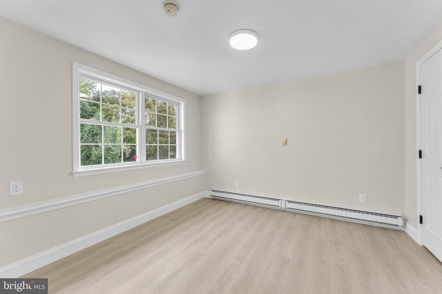 1869 Monarch Ln Property Photo 35