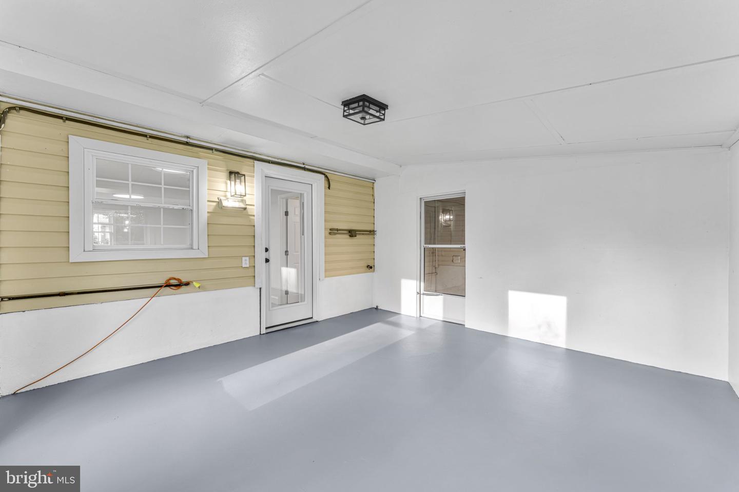 1869 Monarch Ln Property Photo 42