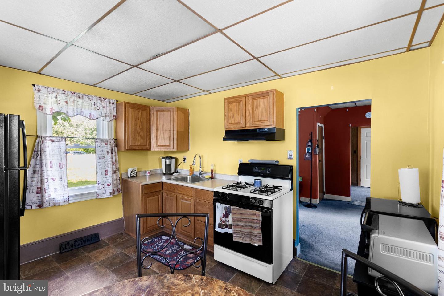 5 Madison Ave Property Photo 10
