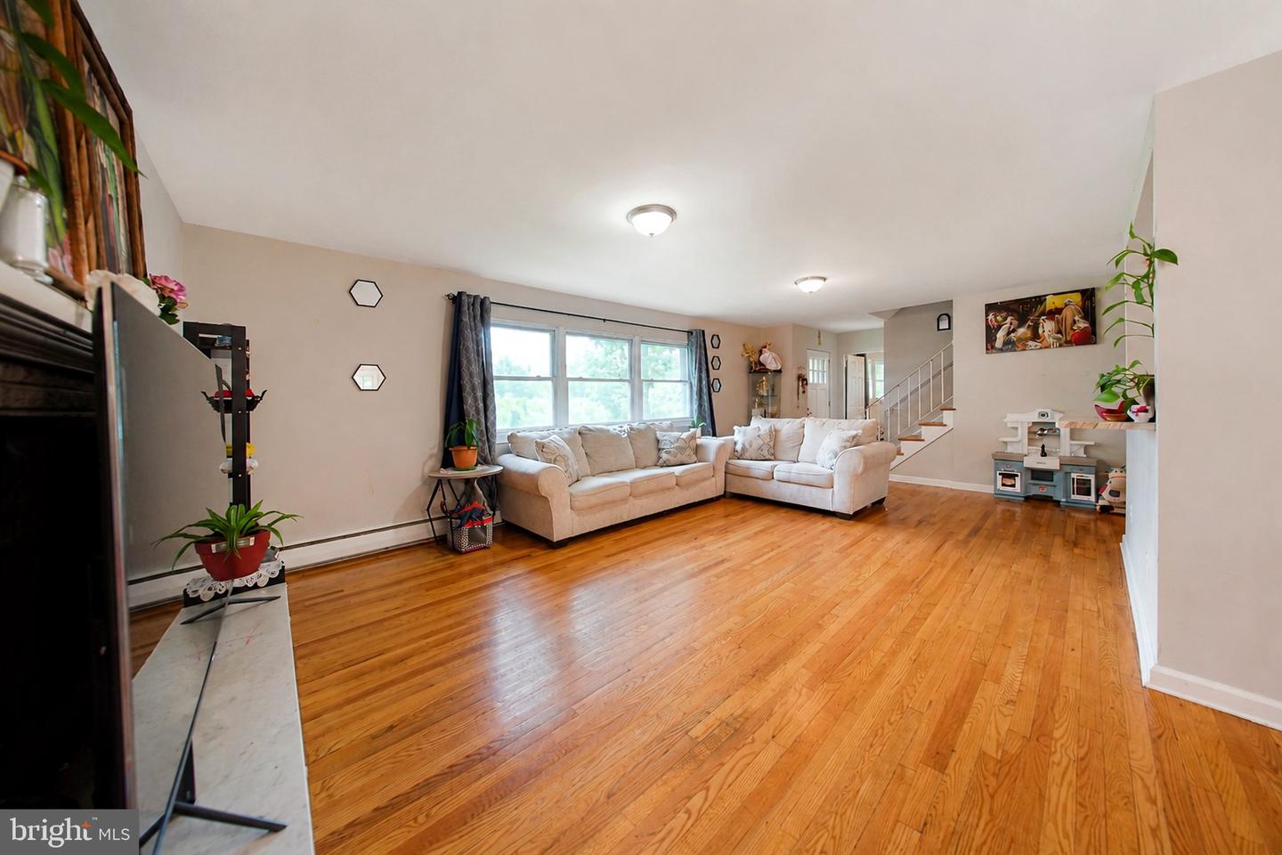 61 Hitchner Ave Property Photo 2