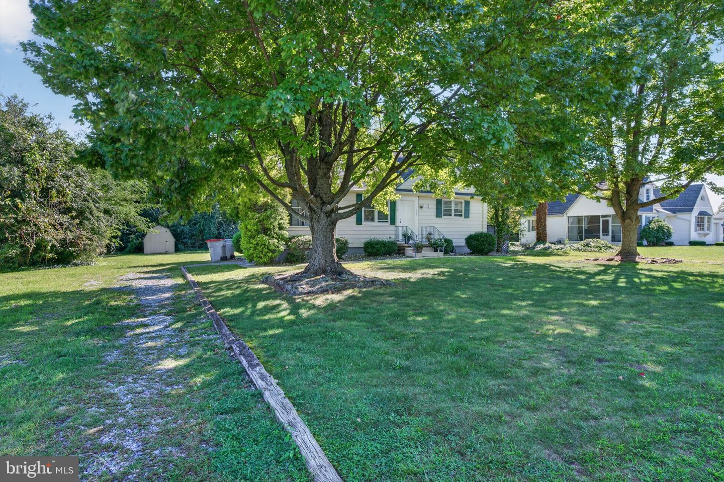 1653 E Wheat Rd Property Photo 31