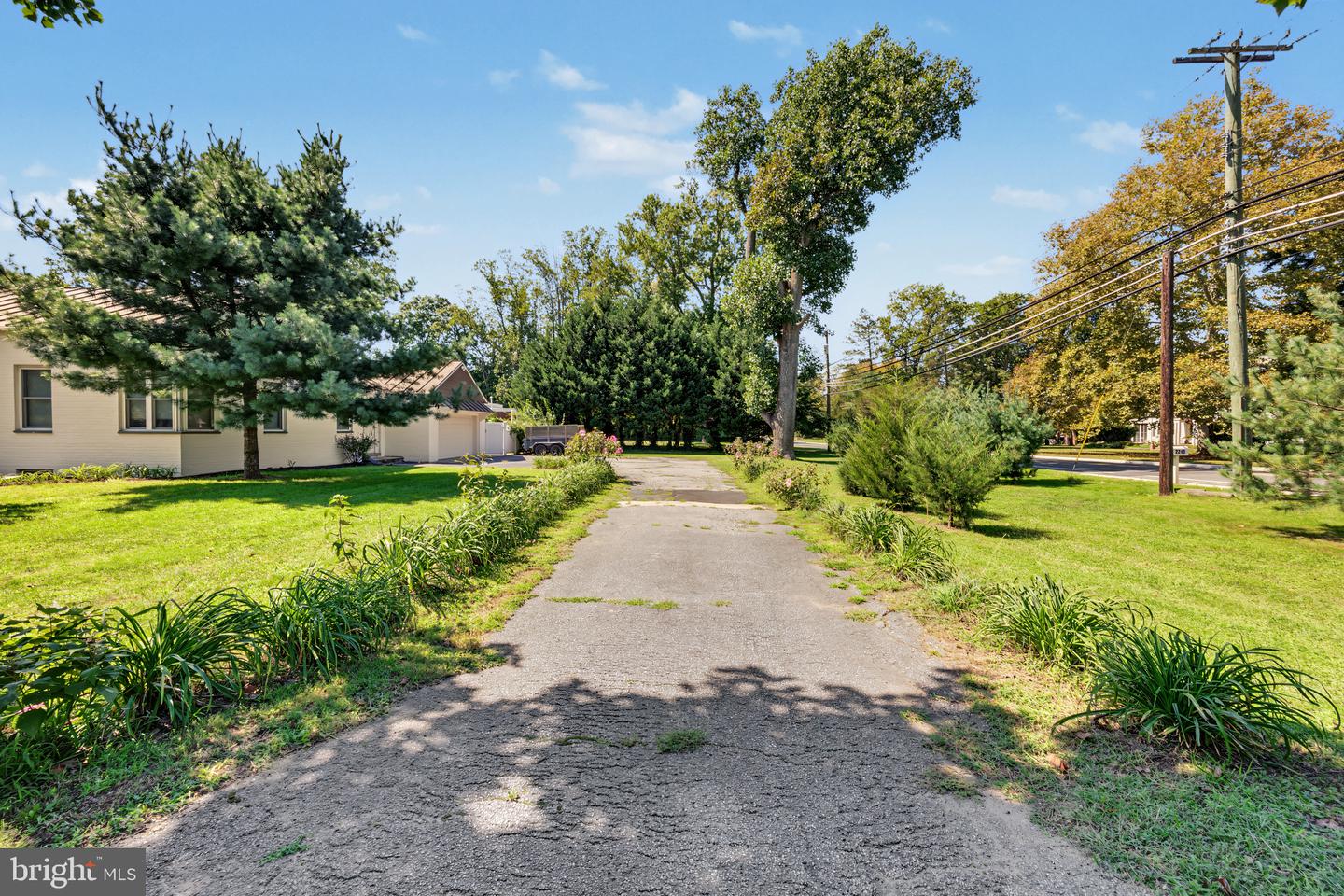 2245 E Landis Ave Property Photo 4