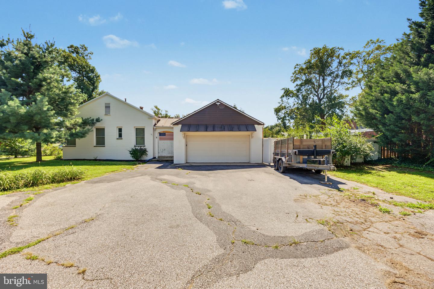 2245 E Landis Ave Property Photo 8