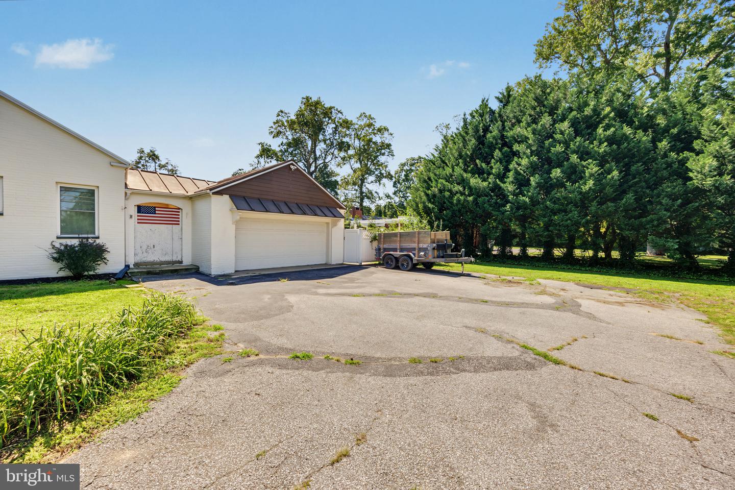 2245 E Landis Ave Property Photo 10