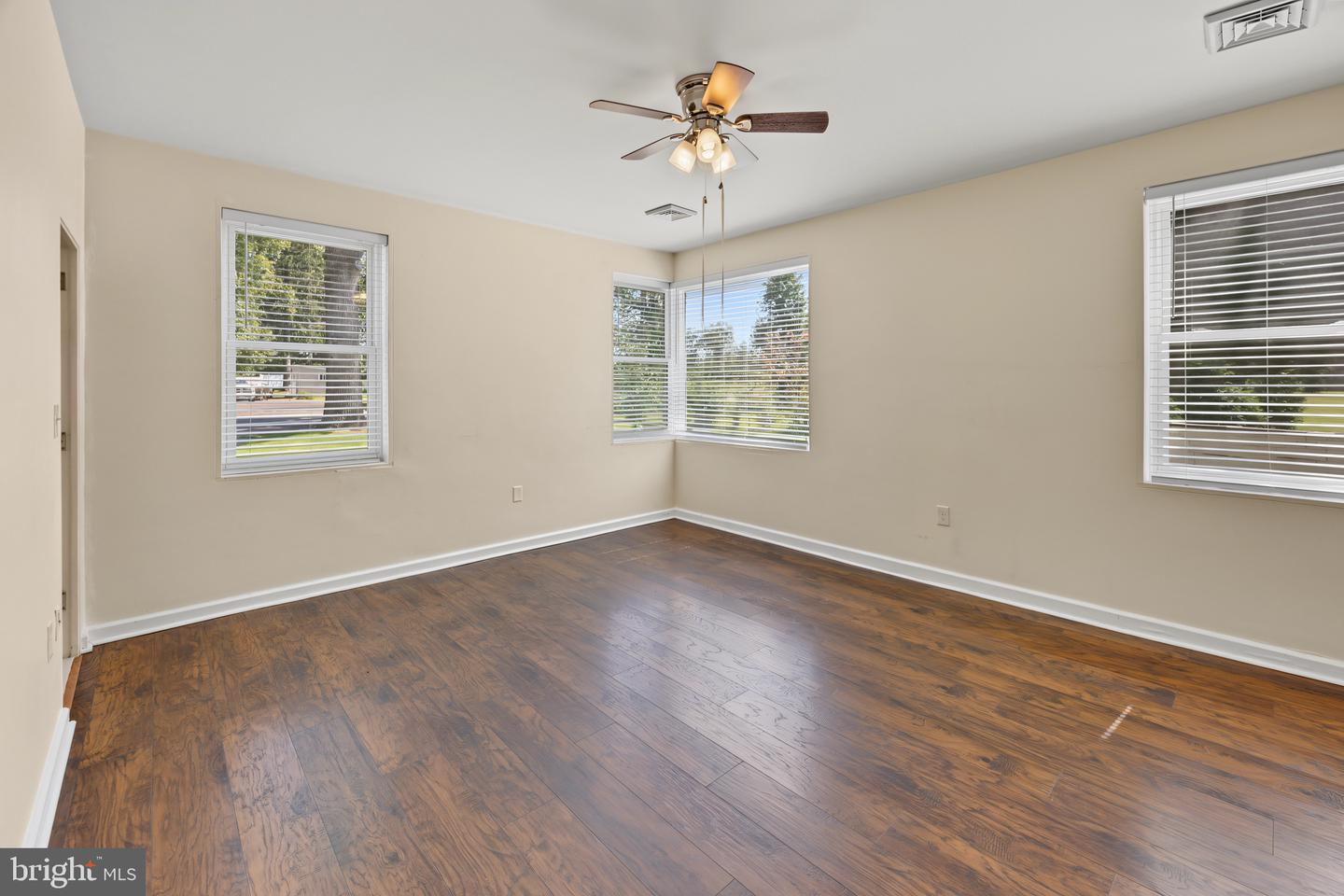 2245 E Landis Ave Property Photo 54