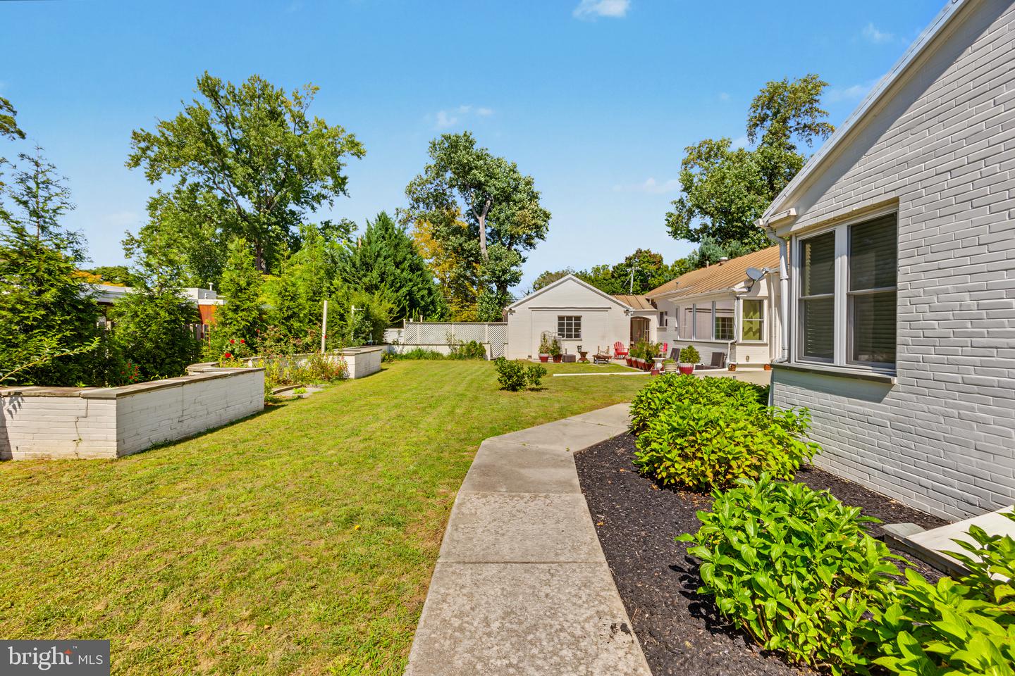 2245 E Landis Ave Property Photo 86
