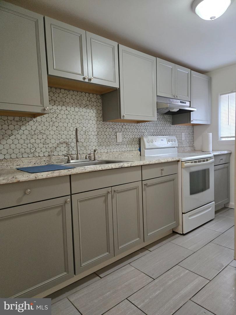 316 Garrison Ave Property Photo 2