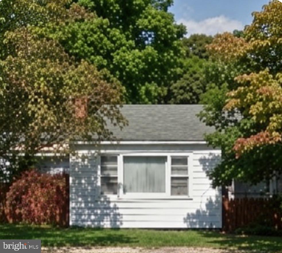 814 Cedar St Property Photo 1