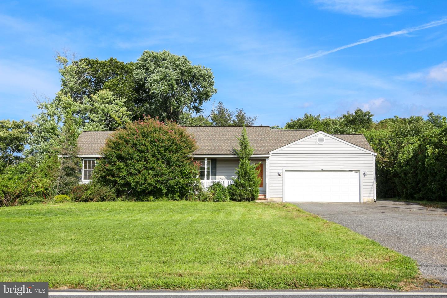 2075 VENEZIA AVE Property Photo 1