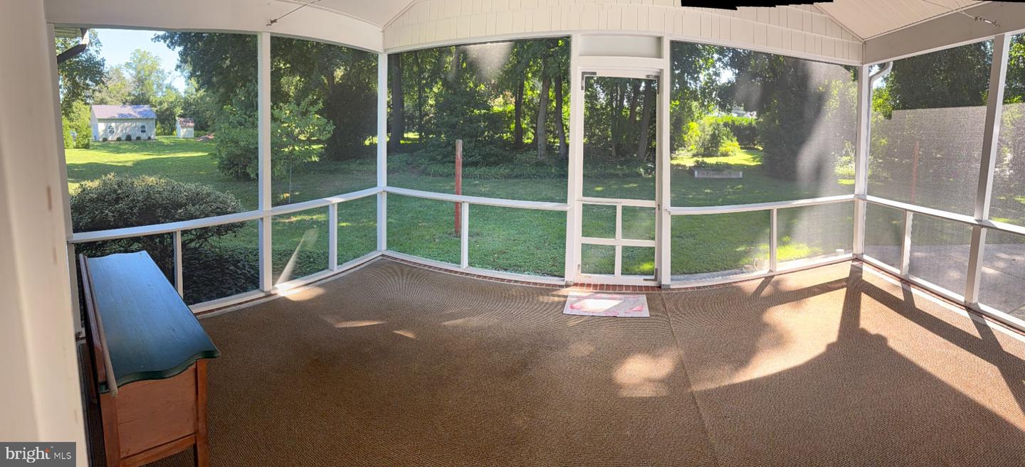11 N Park Dr Property Photo 19