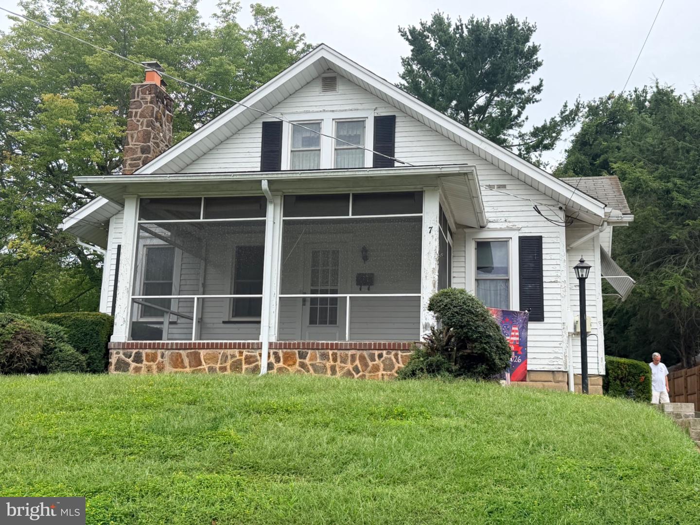 7 Preston Ave Property Photo 1