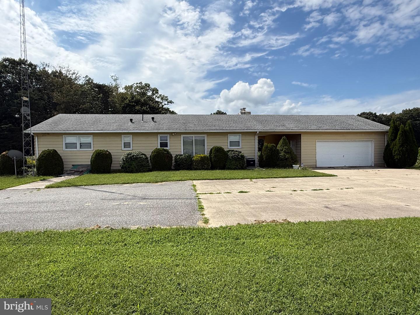 437 Ramah Rd Property Photo 2