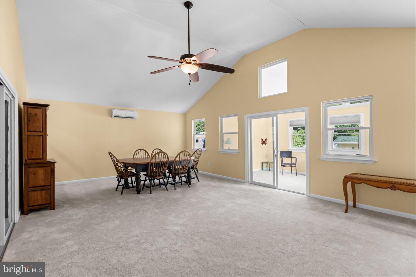 1196 Francine Property Photo 17