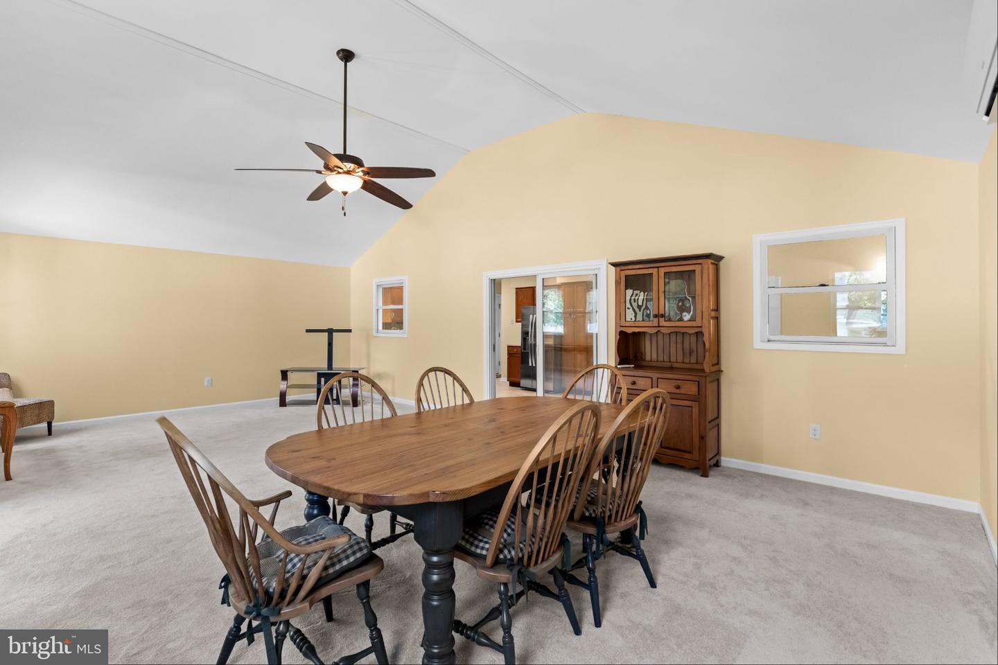 1196 Francine Property Photo 19