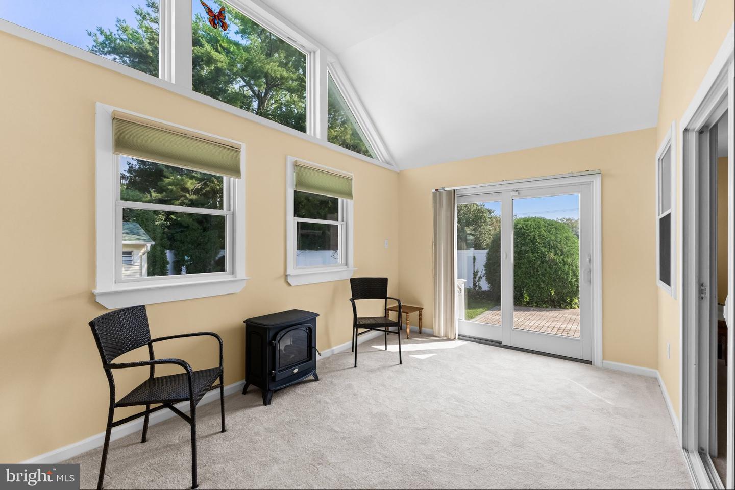 1196 Francine Property Photo 22