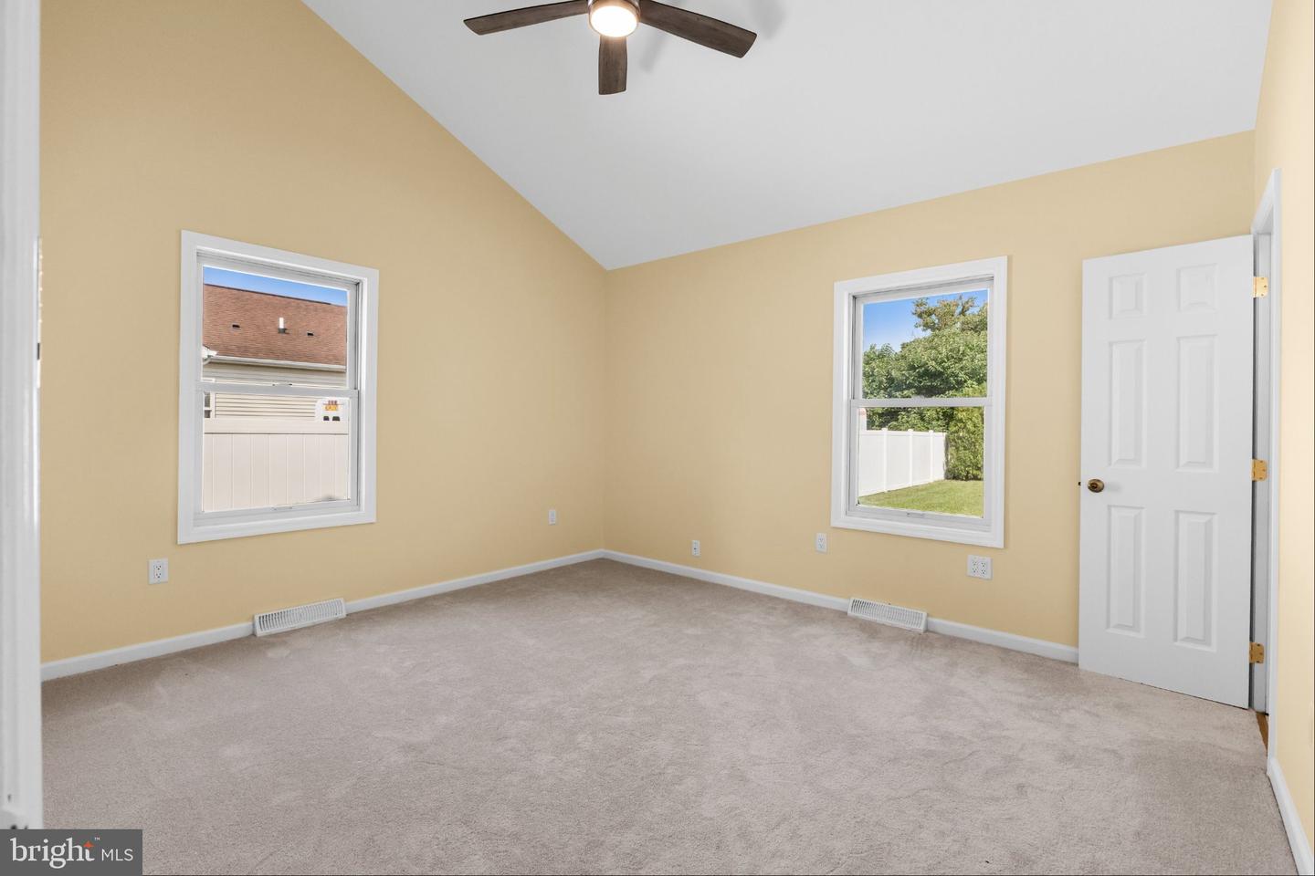 1196 Francine Property Photo 23
